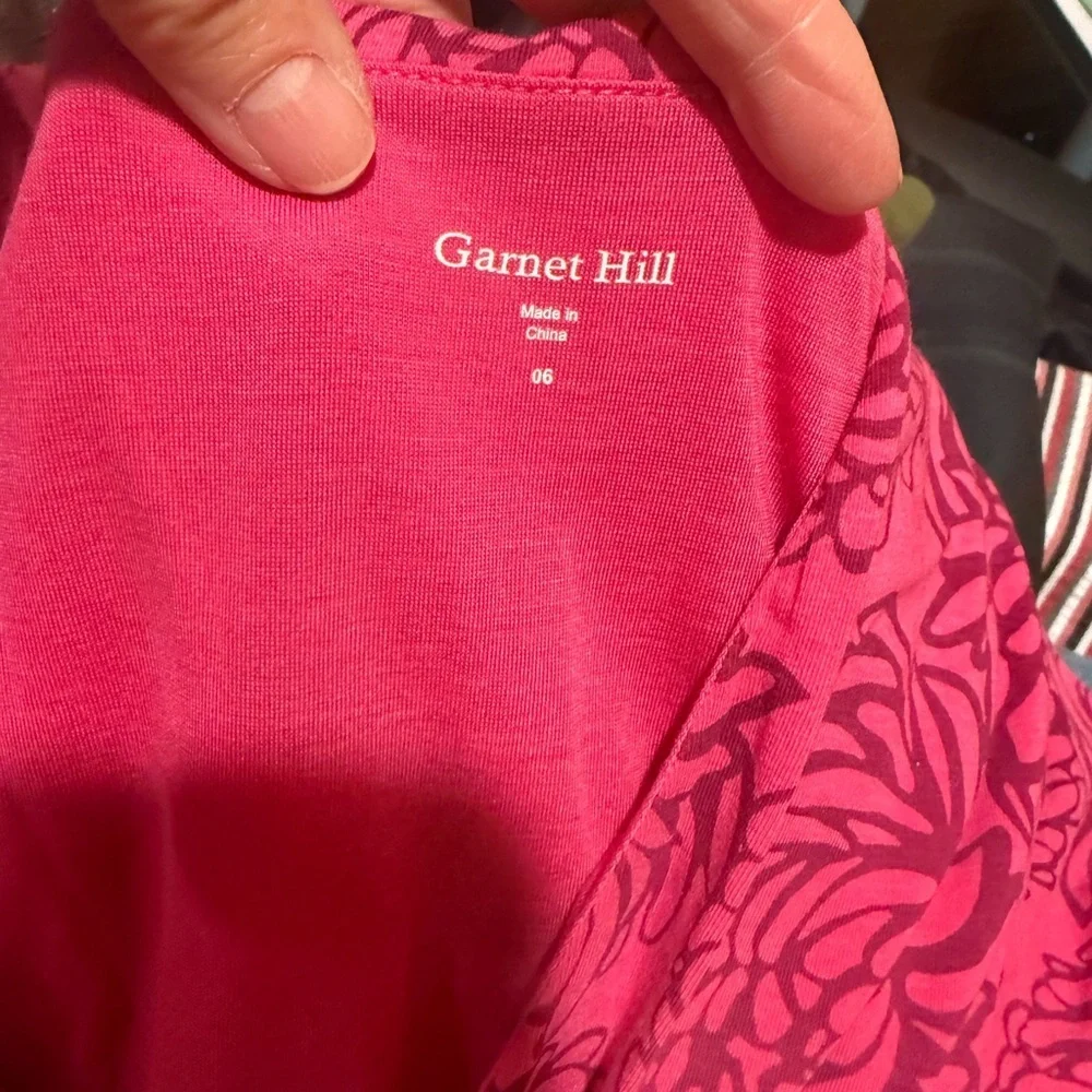 Garnet‎ Hill Pink Floral Midi Dress Ladies’ size 6, with cap sleeve